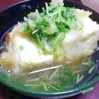 豆苗を和えた大根おろしde揚げだし豆腐。